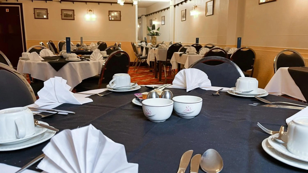 Sutcliffe Hotel