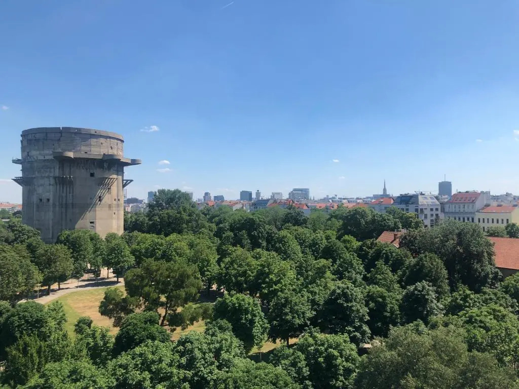 Augartenblick Penthauscombo 15/16 - Blick zum Riesenrad