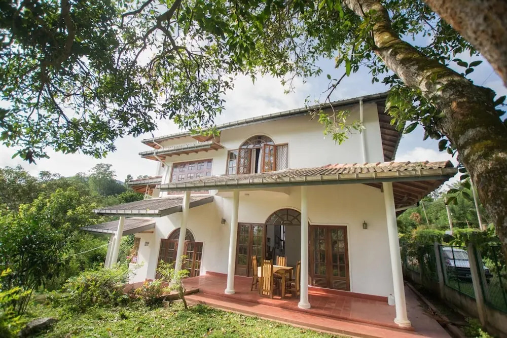 Kandyan Glory