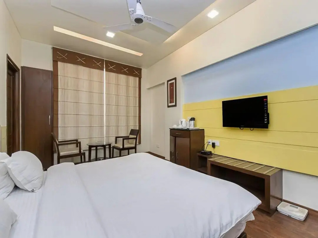 HOTEL NANGIS PRIDE