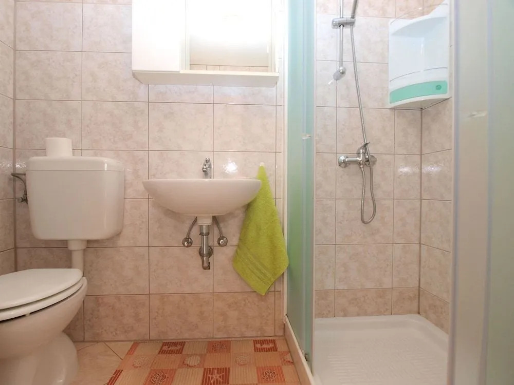 Apartment 1318