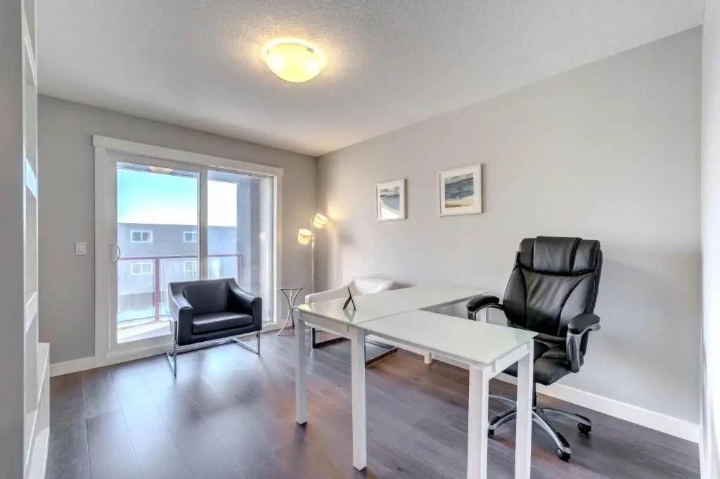 Three-Bedroom House with Balcony #33 Sunalta Downtown