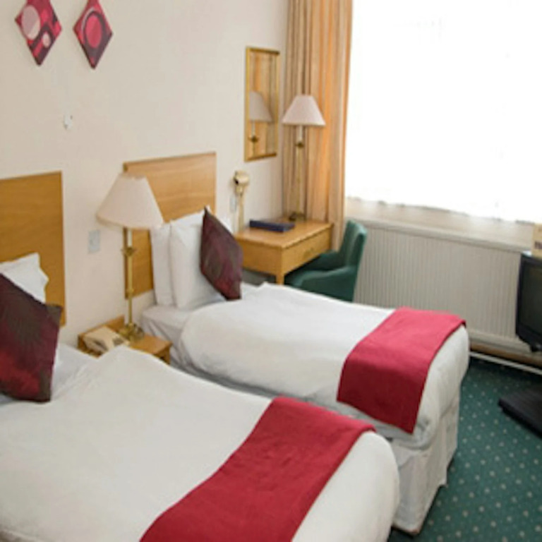 Palms Hotel & Retreat By Palette London Romford