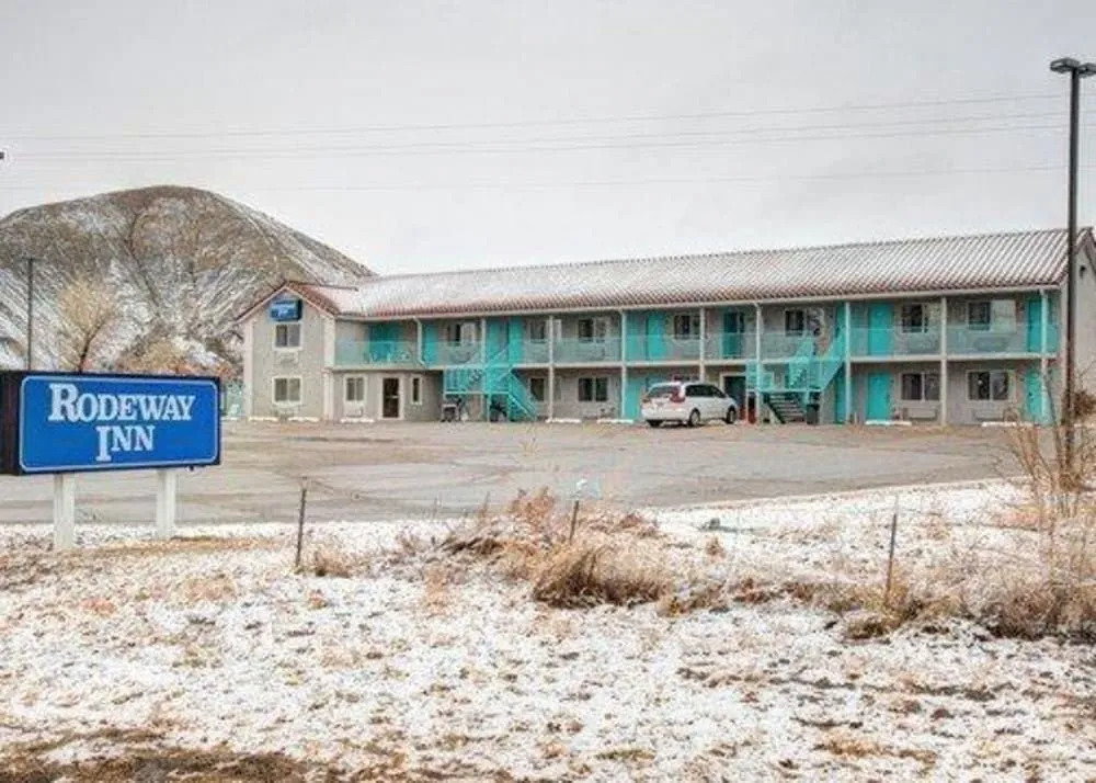 Cathedral Valley Inn