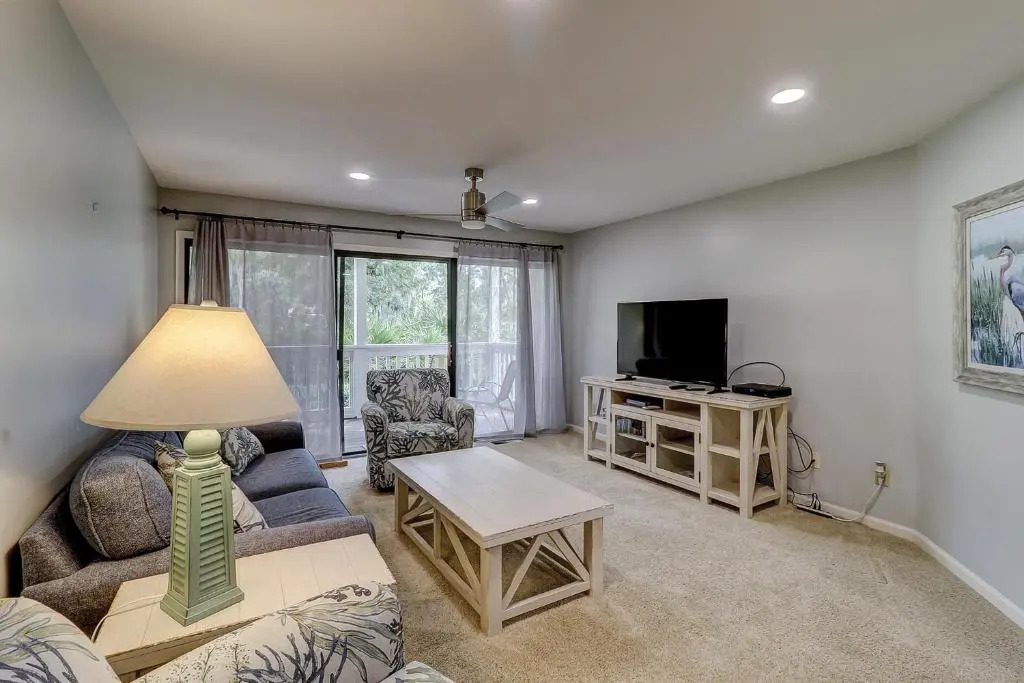 153 Colonnade 2 BR Golf Condo Shipyard