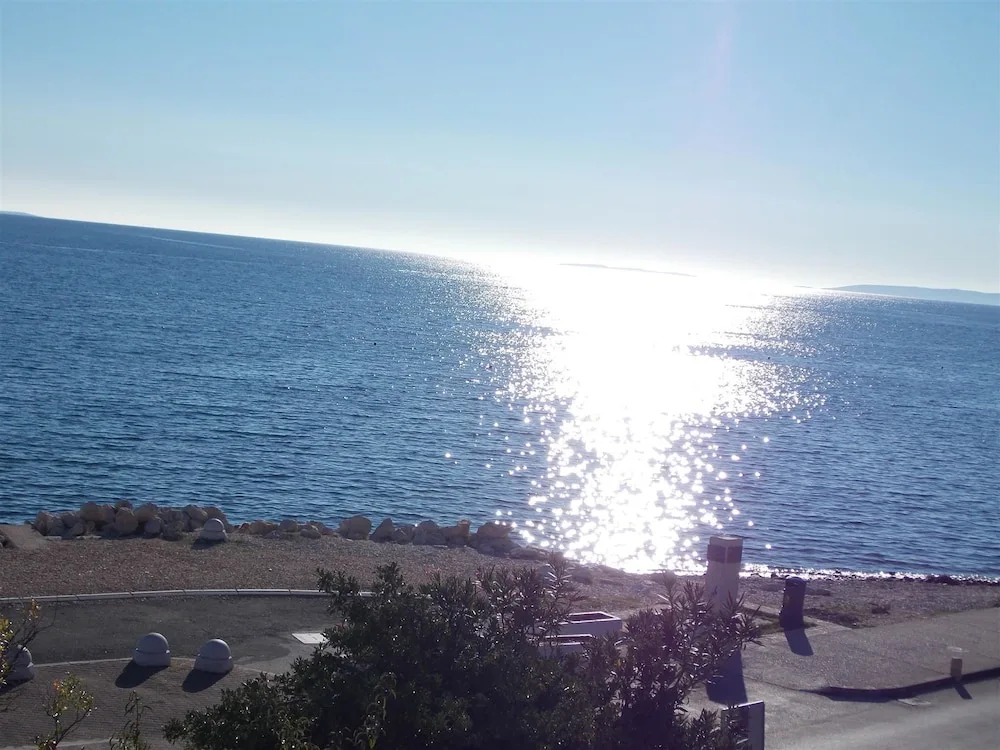 Apartments Tona