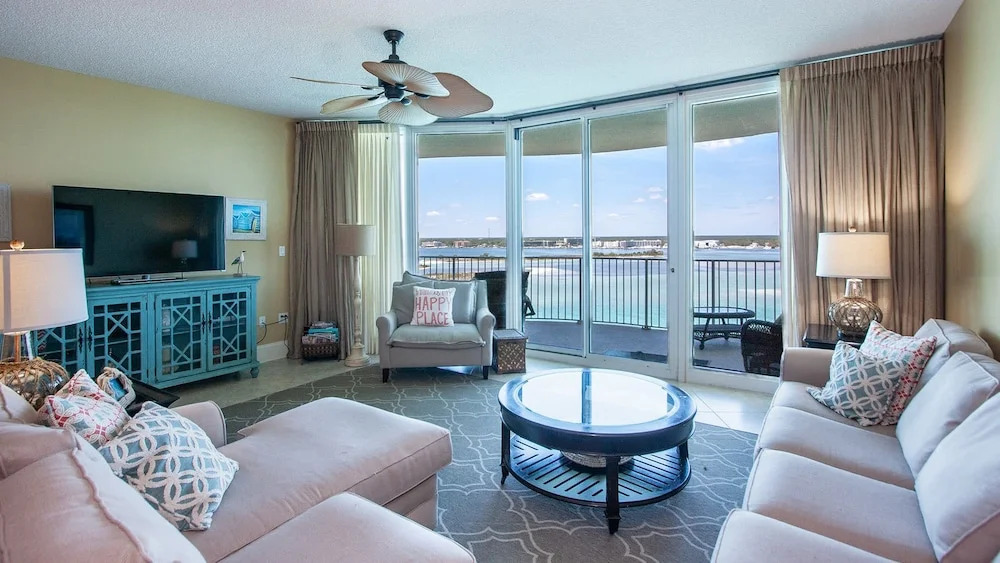 Bay Views From a Private Balcony - Unit Crb1106