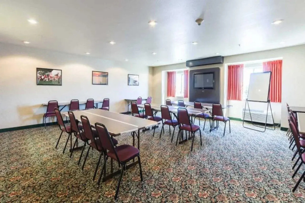 Motel 6-Huron, OH - Sandusky