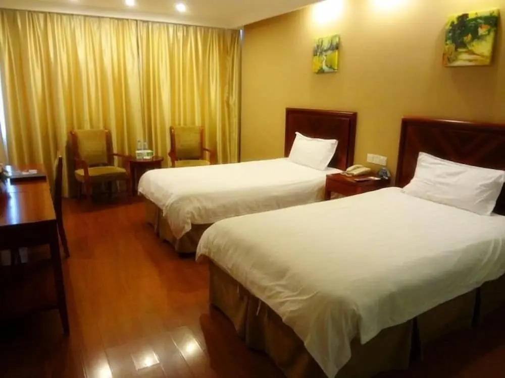 GreenTree Inn Nantong Chongchuan District Tongjing Avenue Jiaoyu Road Business Hotel