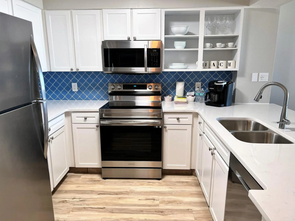 Pelican Beach 2 bedroom 4th floor Gulf Front Condo