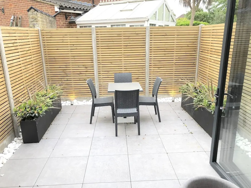 Luxury double room in West London home