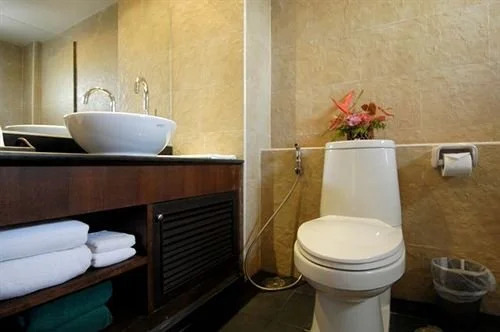 Surin Gate Hotel