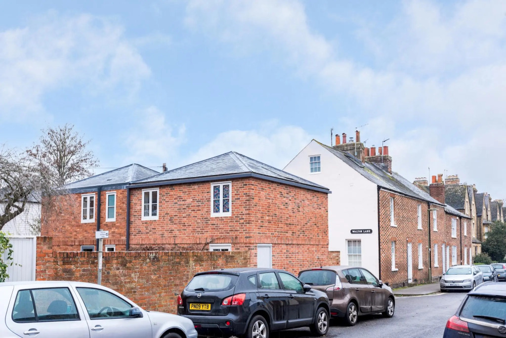 The Mews - 1BR Studio in Jericho Near City Centre