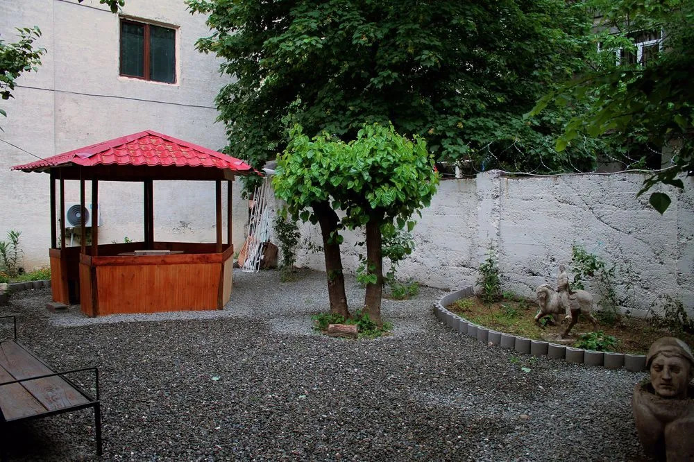 Rozetti Hostel