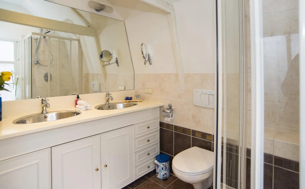 Amsterdam 4 Holiday GuestRooms