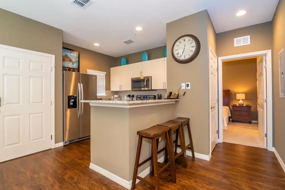 November Special at WL 4 Bed 3 Bath ID: 256178