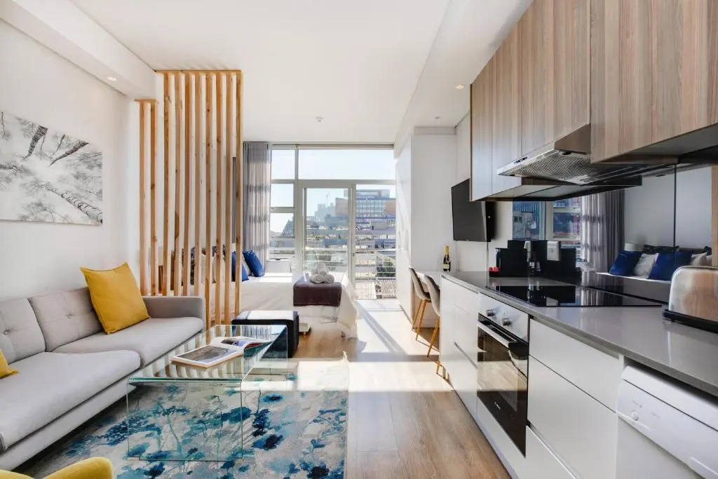 Trendy New York Style Apartment near Table Mountain
