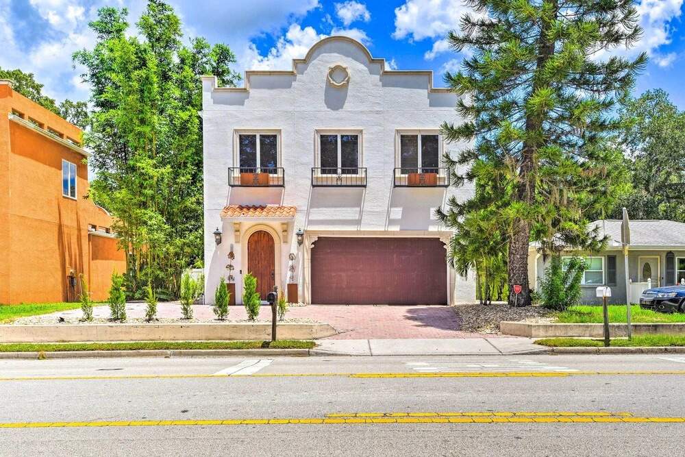 Sunny Sarasota Abode w/ Yard ~ 1 Mi to Dtwn!