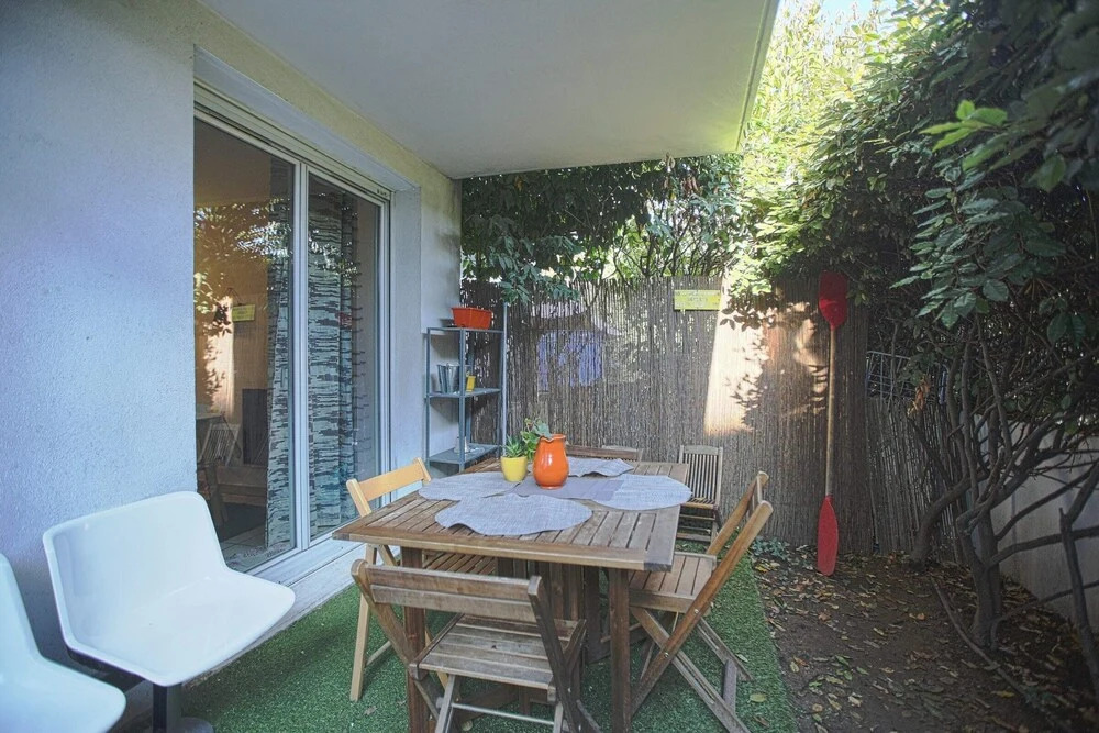 Bright apt With Garden and Parking Near Lyon