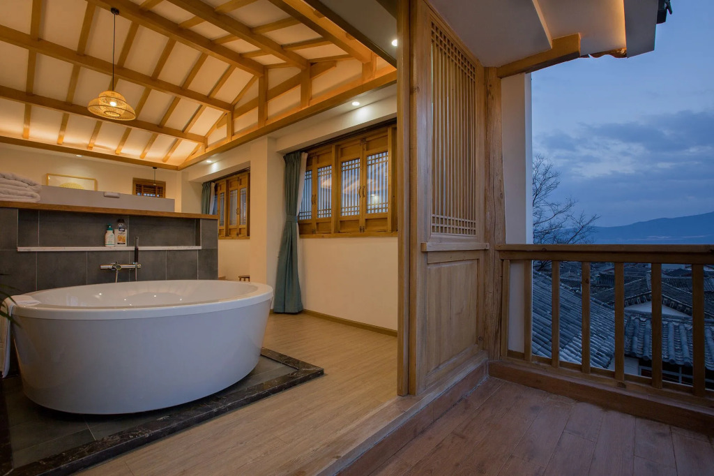 Jianshe Inn