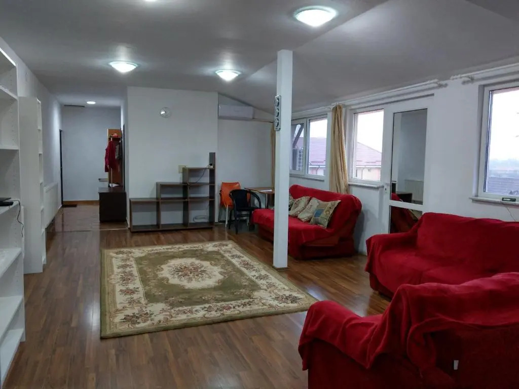 Apartament 5 camere cu balcon Costinesti plaja 5 minute Nucilor 6
