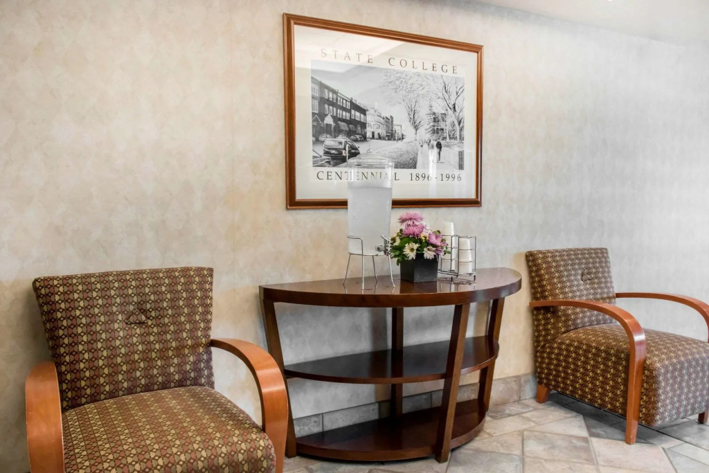 Days Inn by Wyndham Penn State