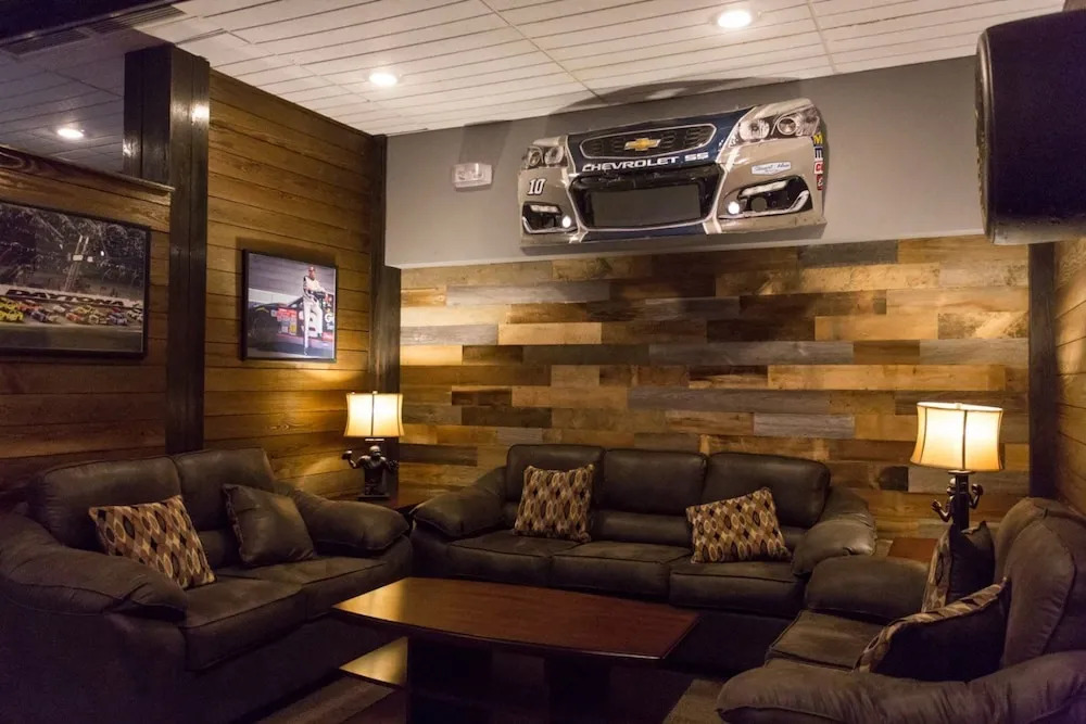 Chalet Away