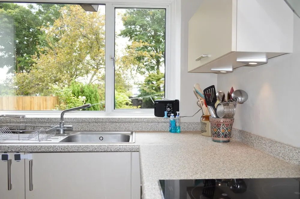 3 Bedroom Family Home With Garden