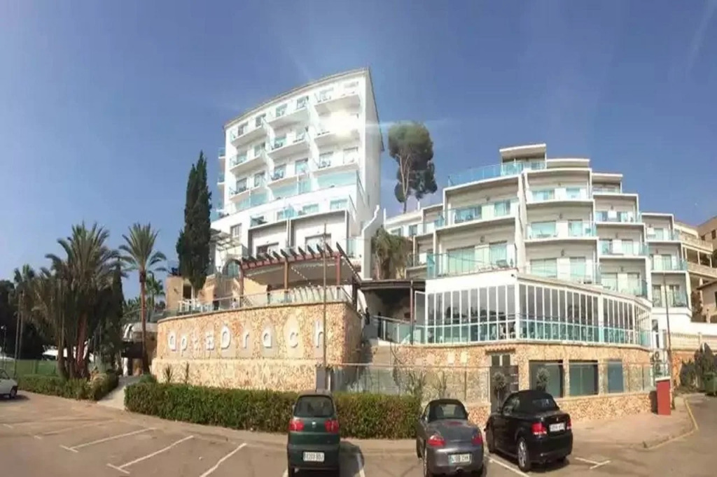 Porto Drach Aparthotel & Suites