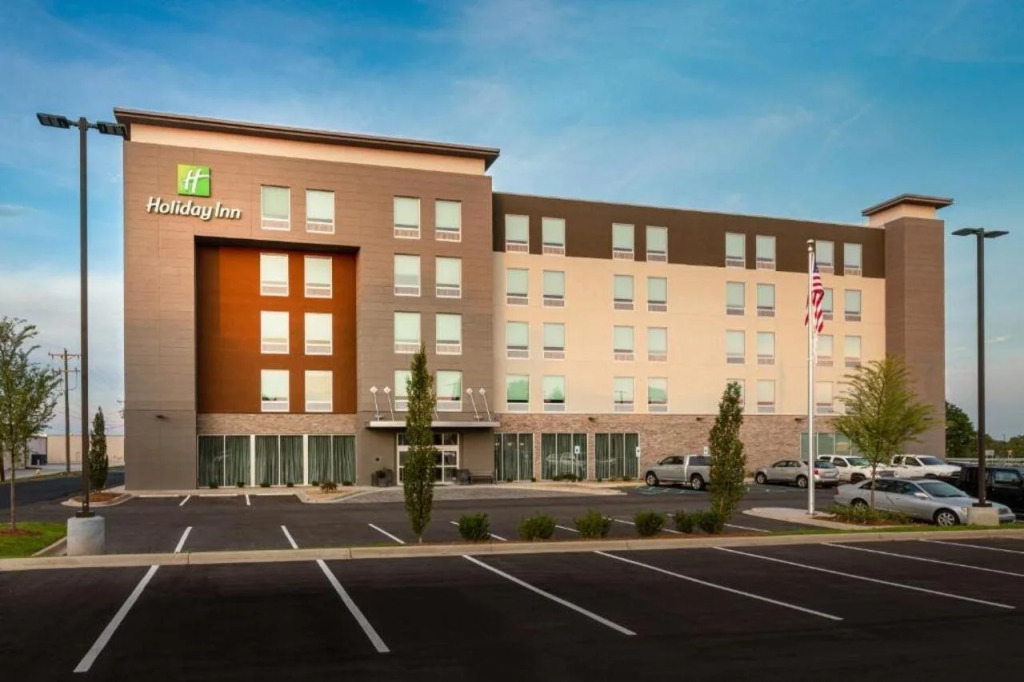 Holiday Inn Greenville - Woodruff Road by IHG