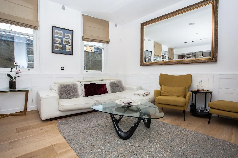Luxurious 2 Bedroom Apartment In The Heart Of Old Street