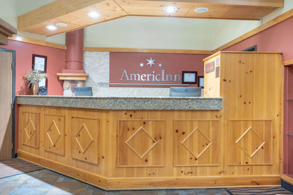 AmericInn by Wyndham Rogers