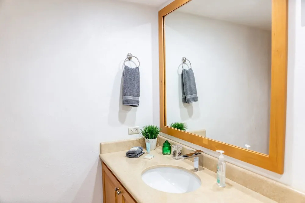Peninsula 102 2 BR by Casago