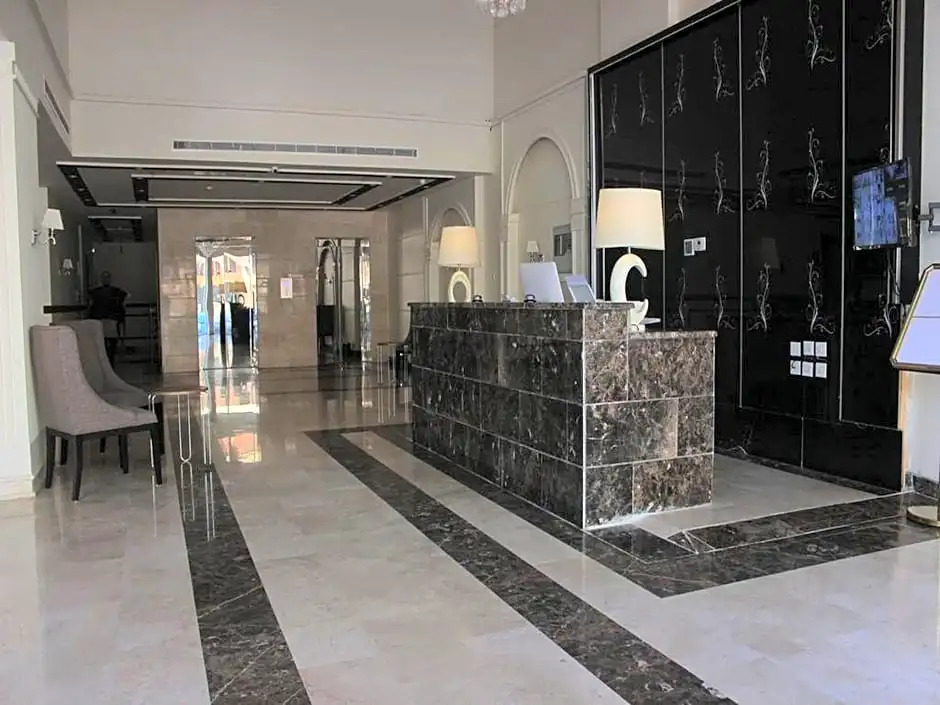 Grand Plaza Al Nuzha