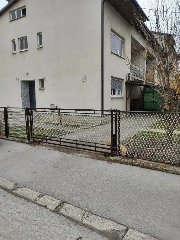 Happy Apartment