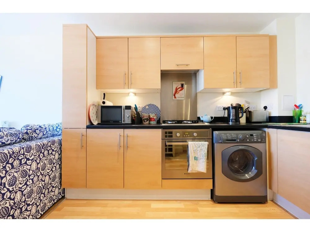 Cosy, Modern 1BR Kilburn Flat for 4