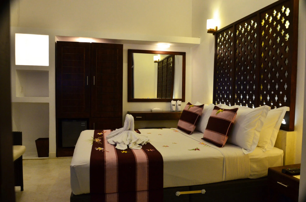 56 by Deco - Galle Fort