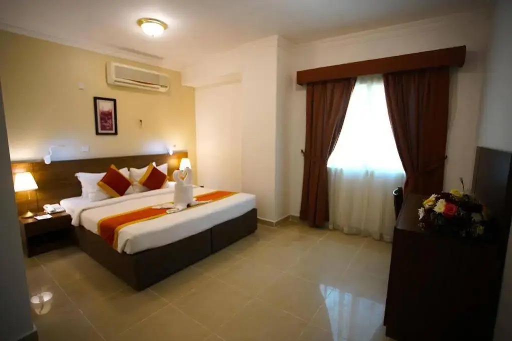 La Villa Suites Hotel