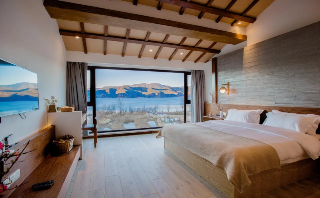 Lugu Lake Er San hotel
