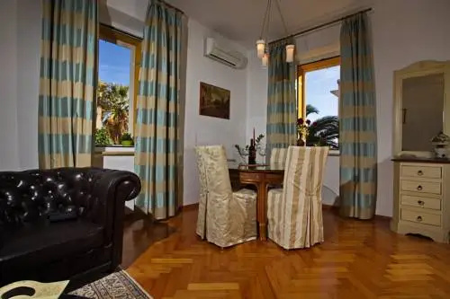 City star Apartment Split