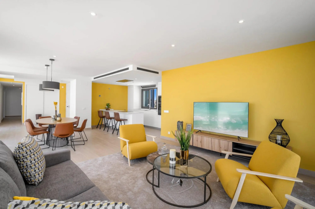 Yara In Fuengirola With 3 Bedrooms And 2 Bathrooms