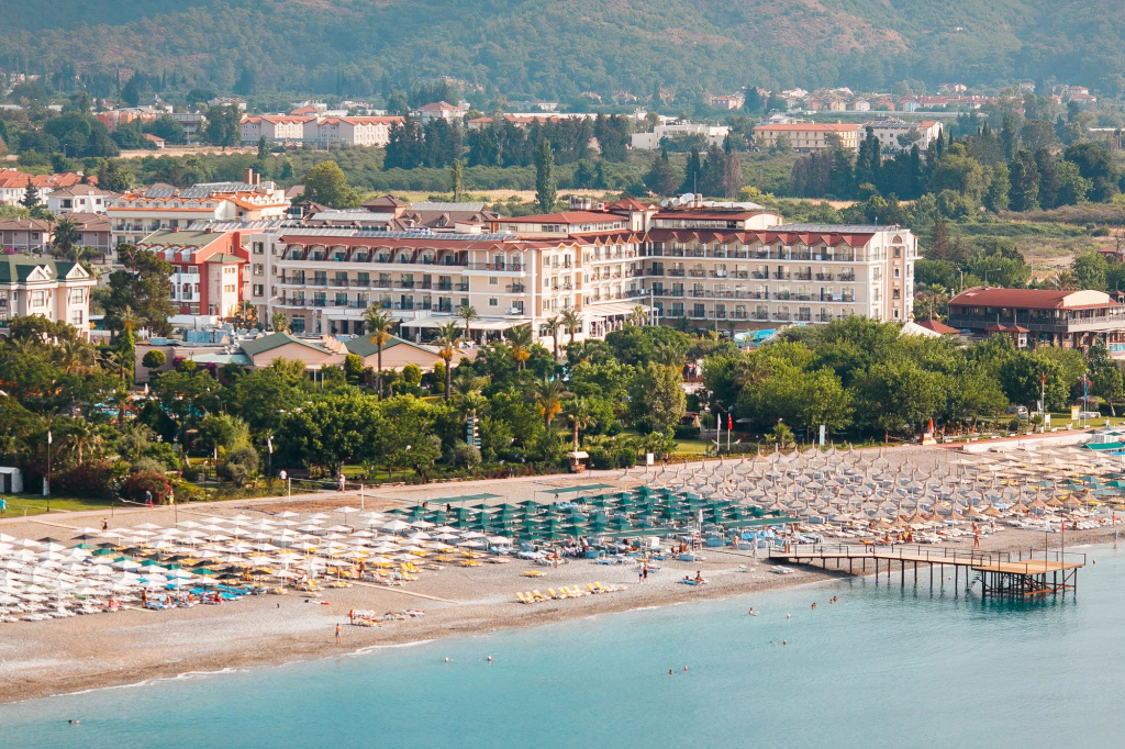 Отель LOceanica Beach Resort All Inclusive