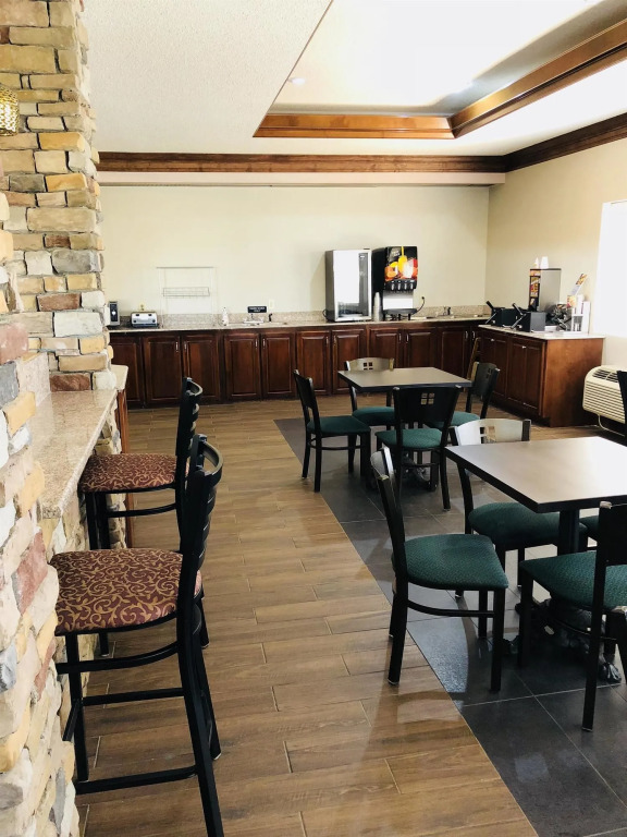 Best Western Inn & Suites