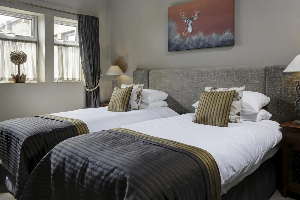 Pennine Manor Hotel