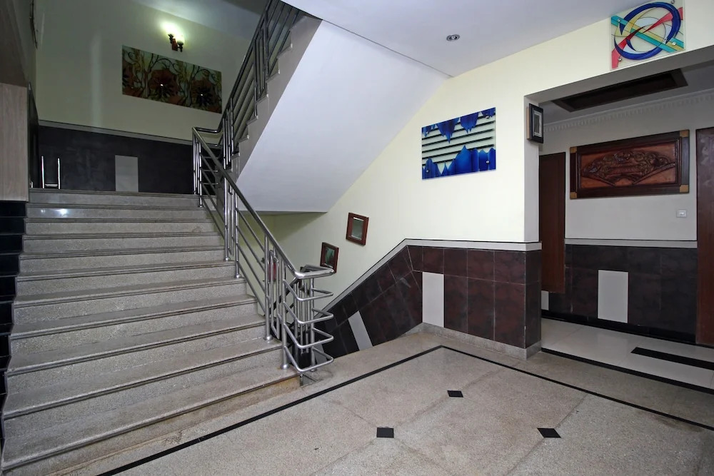 OYO 3058 Hotel Vishal Plaza