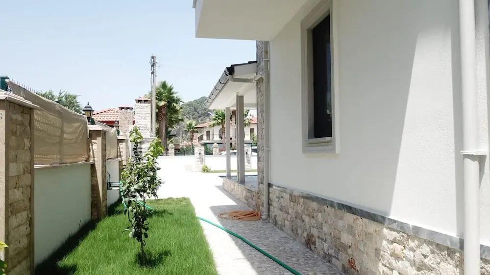 Stunning 4-bed Villa Grey 4 Bedrooms Private Pool