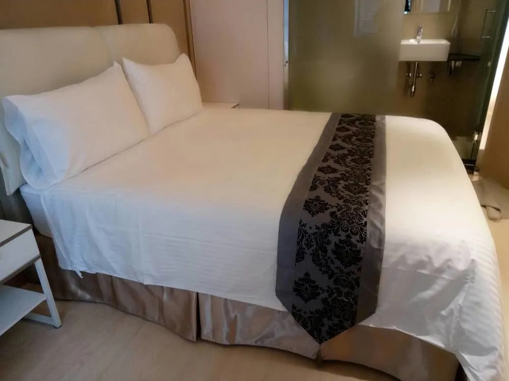 Open Room Hotel
