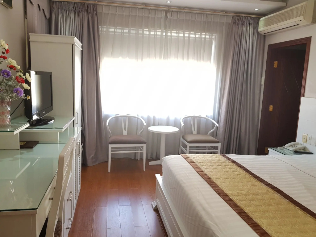 Van Ha Hotel Etown - Nhà Ga T3 Sân Bay TSN