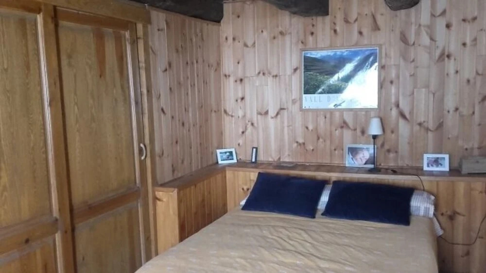 HOMEnFUN Casa Triplex en Vilamos