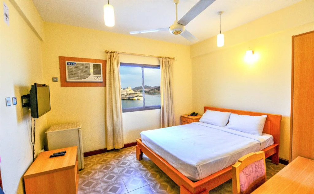 NASEEM HOTEL